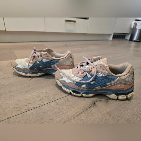 Asics Multicolor Running Shoes - Picture 3 of 8